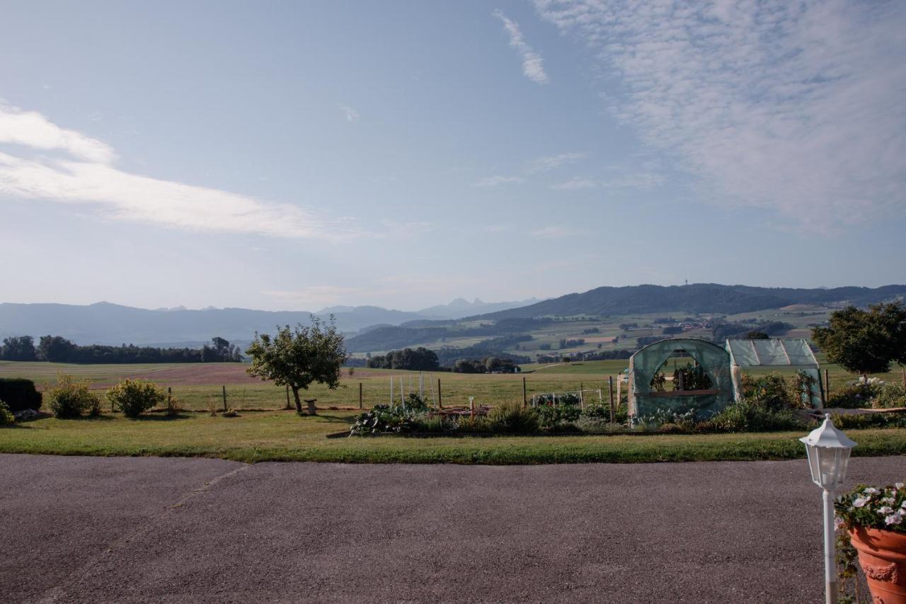 Villa La Belle Ferme Cottens  Exterior foto